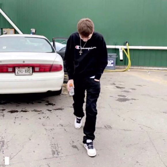 Meet your Posher, Riley - Picture 1 of 1